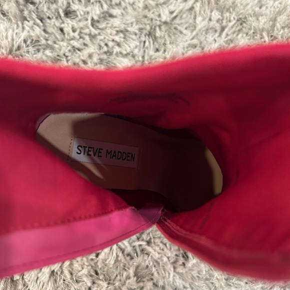 COPY - Steve Madden Pink Velvet Platforms - Picture 8 of 8